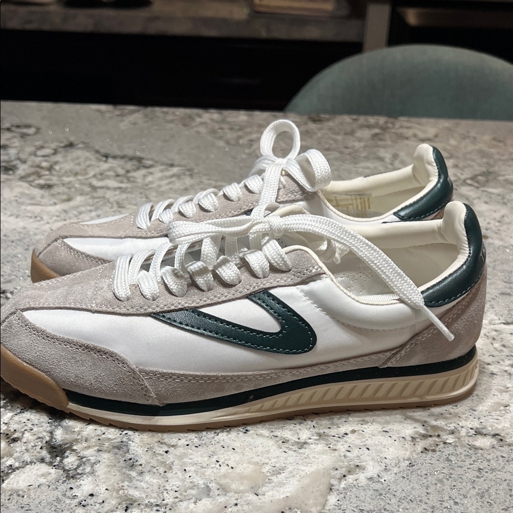 NWOB Tretorn Swedish White and Green Women's Sneakers Size 6.5 - Picture 5 of 10